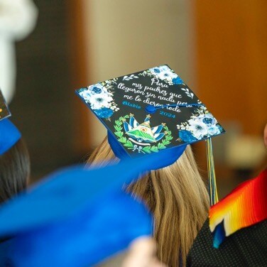 2024 Raíces Graduation Grad Cap