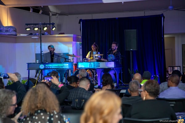 Peralta Piano Party Duel